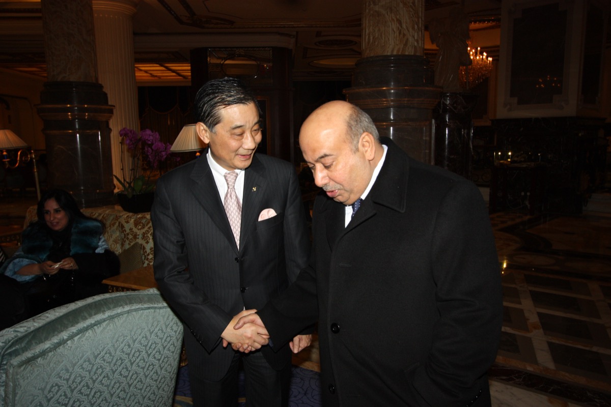 接待科威特议员